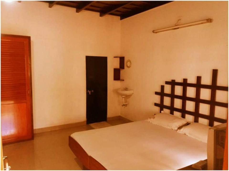 Premier Tourist Home Kizhake Chālakudi 外观 照片