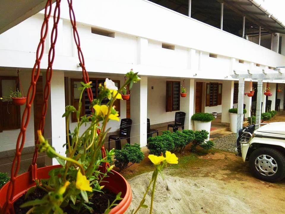 Premier Tourist Home Kizhake Chālakudi 外观 照片